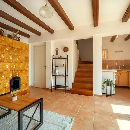 Szolocske Vendeghaz Eged Holiday home *